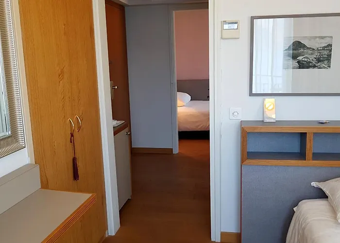 沃尔特湖酒店 3*